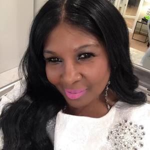 Meet your Posher, Denise